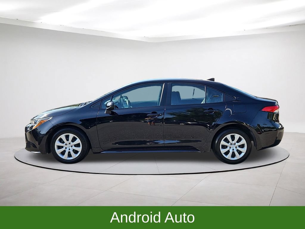 Used 2024 Toyota Corolla LE FWD image 4