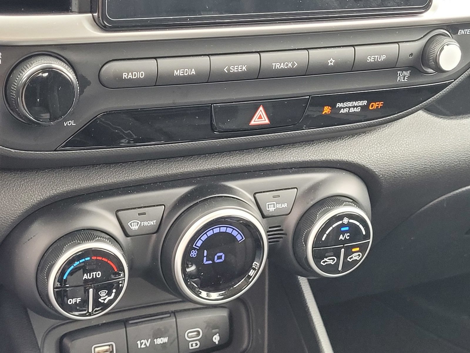 Certified 2026 Hyundai Venue SEL FWD image 26
