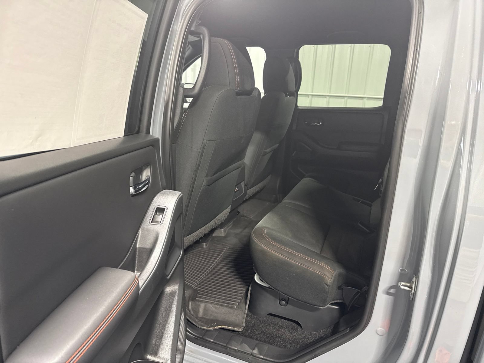 Used 2022 Nissan Frontier PRO-4X w/ Off-Road Protection Package AWD/4WD image 18