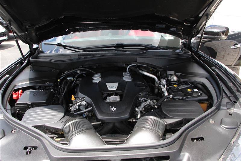 Used 2019 Maserati Levante GranSport AWD/4WD image 25