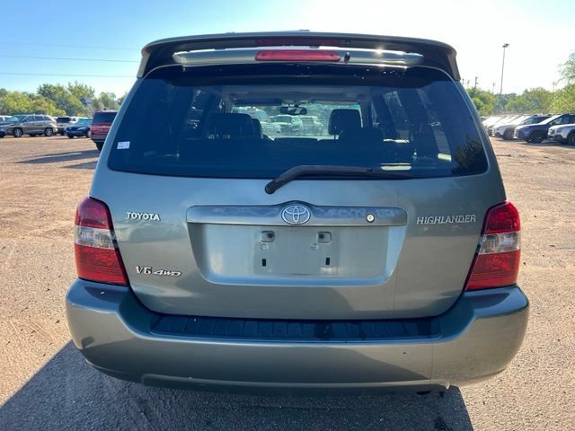 Used 2004 Toyota Highlander Limited w/ Leather Trim Pkg AWD/4WD image 5