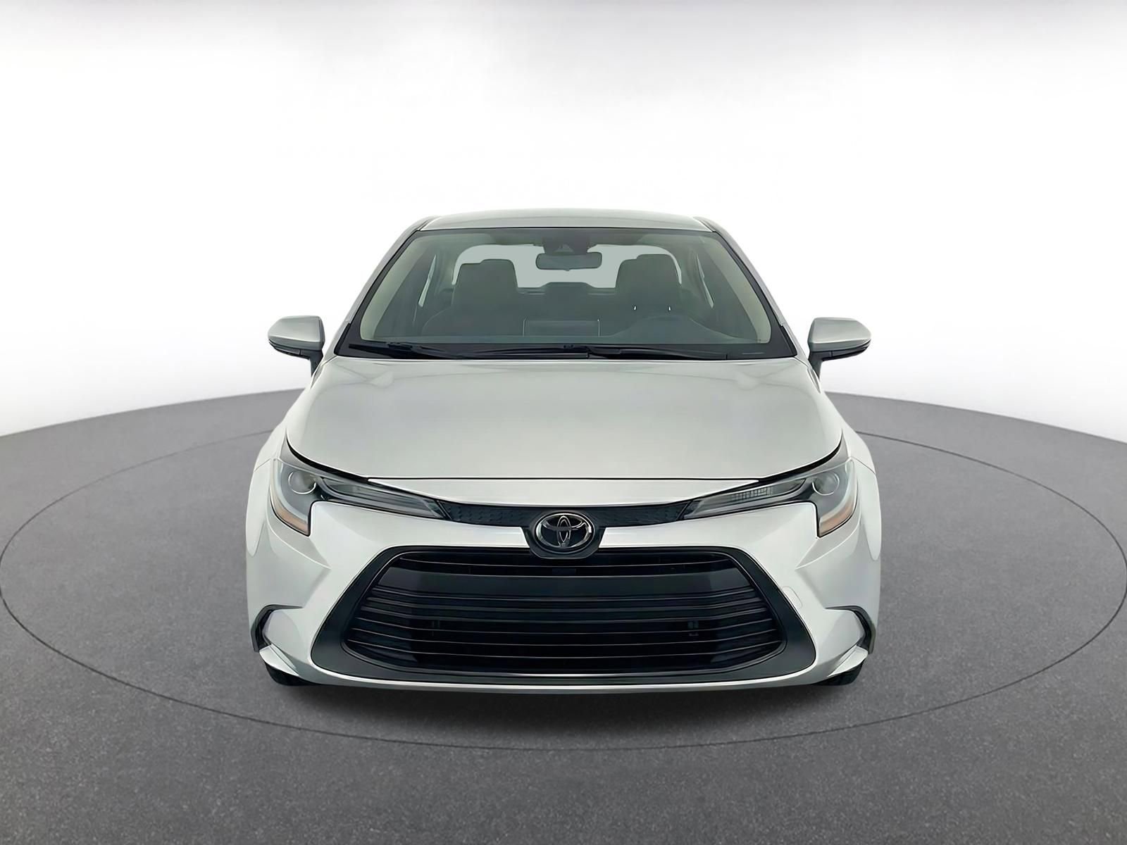 Used 2025 Toyota Corolla LE FWD video 2