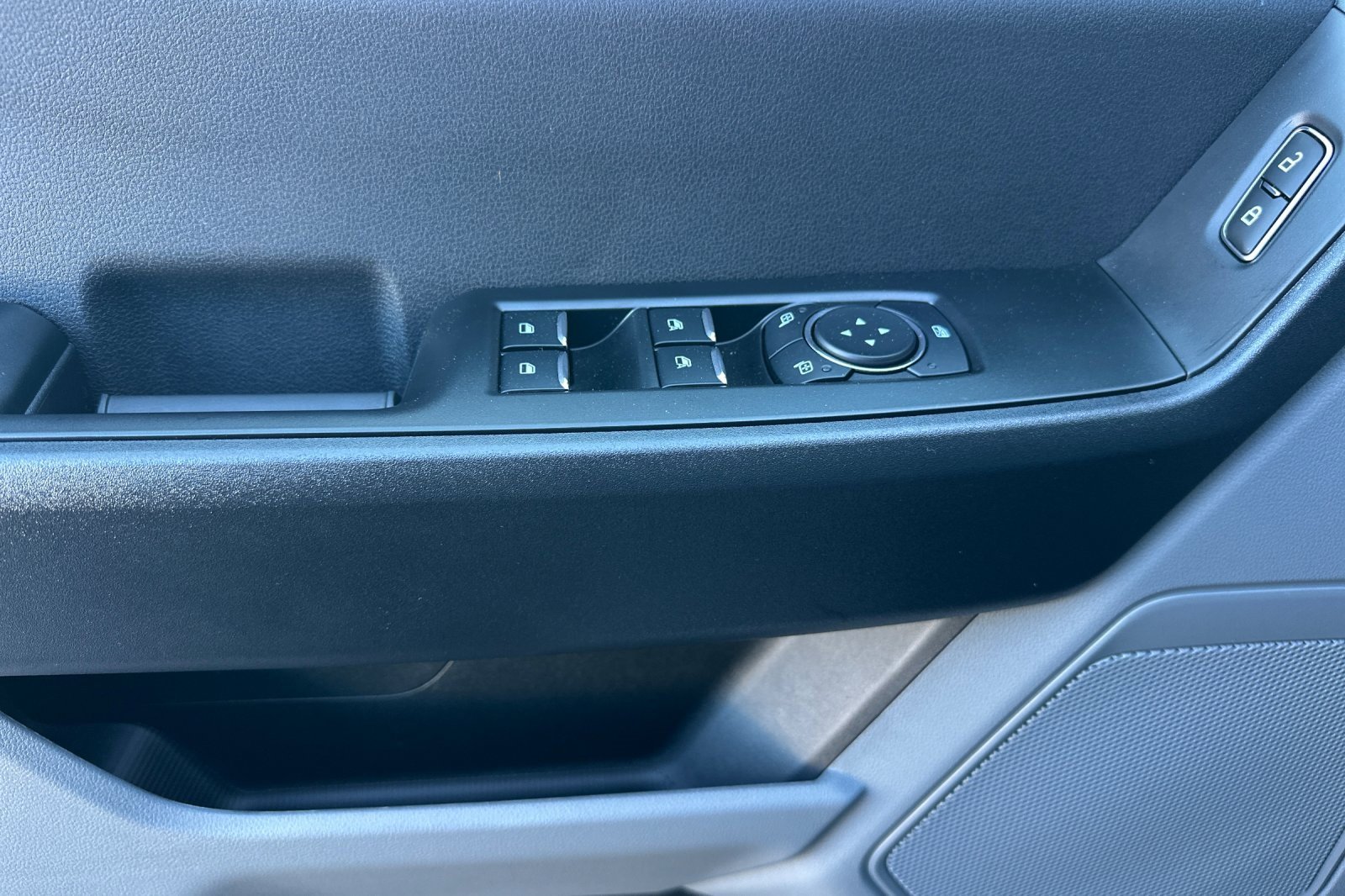 New 2026 Ford F250 XL w/ XL Chrome Package image 11