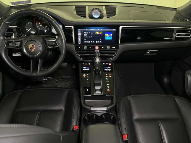 Certified 2022 Porsche Macan image 25