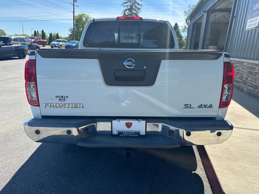 Used 2014 Nissan Frontier SL AWD/4WD image 4
