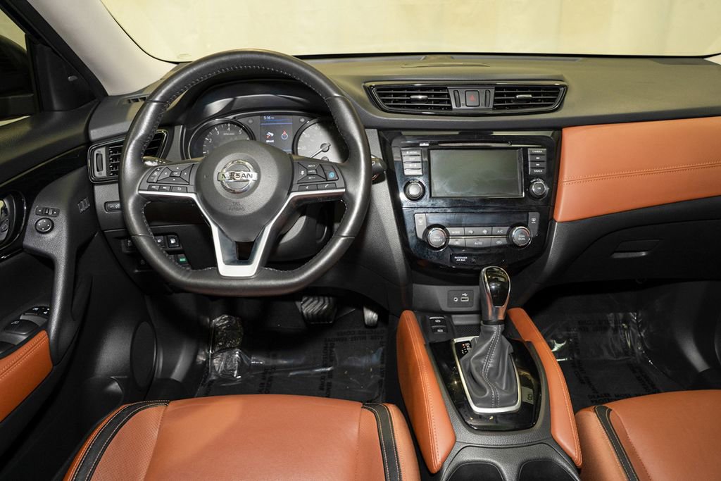 Used 2018 Nissan Rogue SL w/ Premium Package AWD/4WD image 7