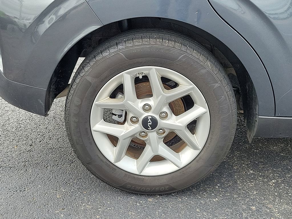 Used 2024 Kia Soul LX w/ Option Group 015 image 7