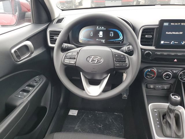 New 2026 Hyundai Venue SE image 8