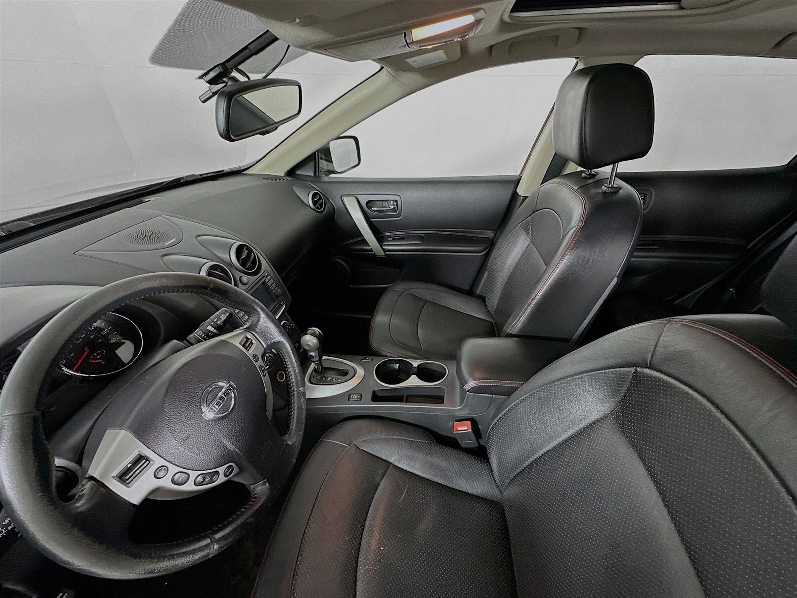 Used 2011 Nissan Rogue SV w/ SL Pkg image 11