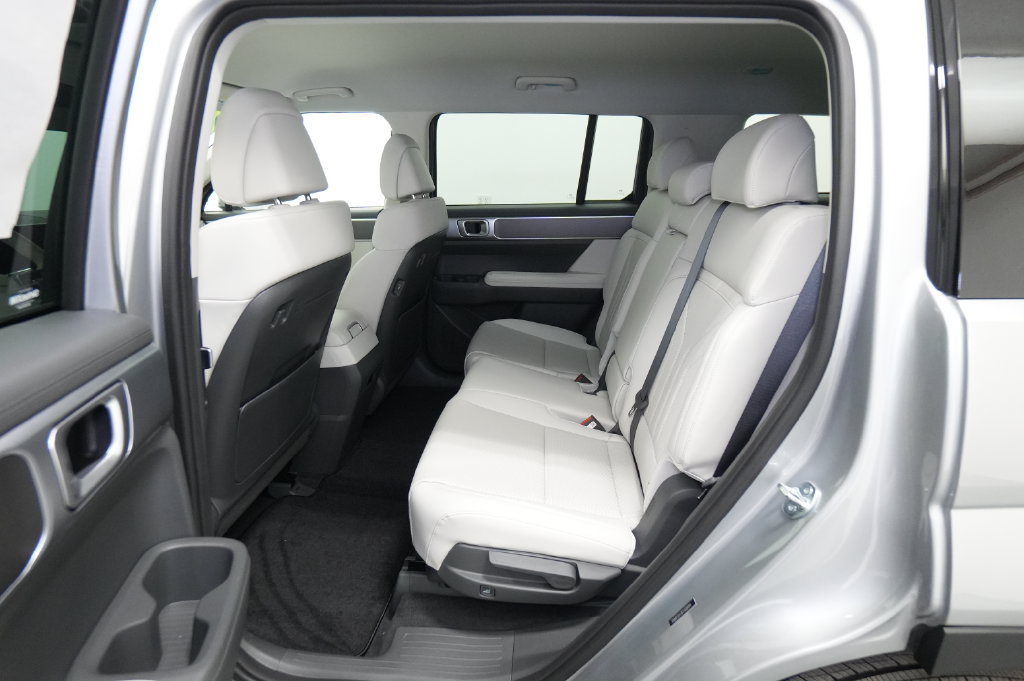 New 2026 Hyundai Santa Fe SEL AWD/4WD image 17