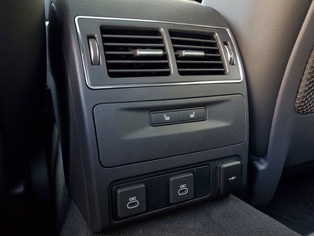 New 2024 Jaguar XF R-Dynamic SE image 14