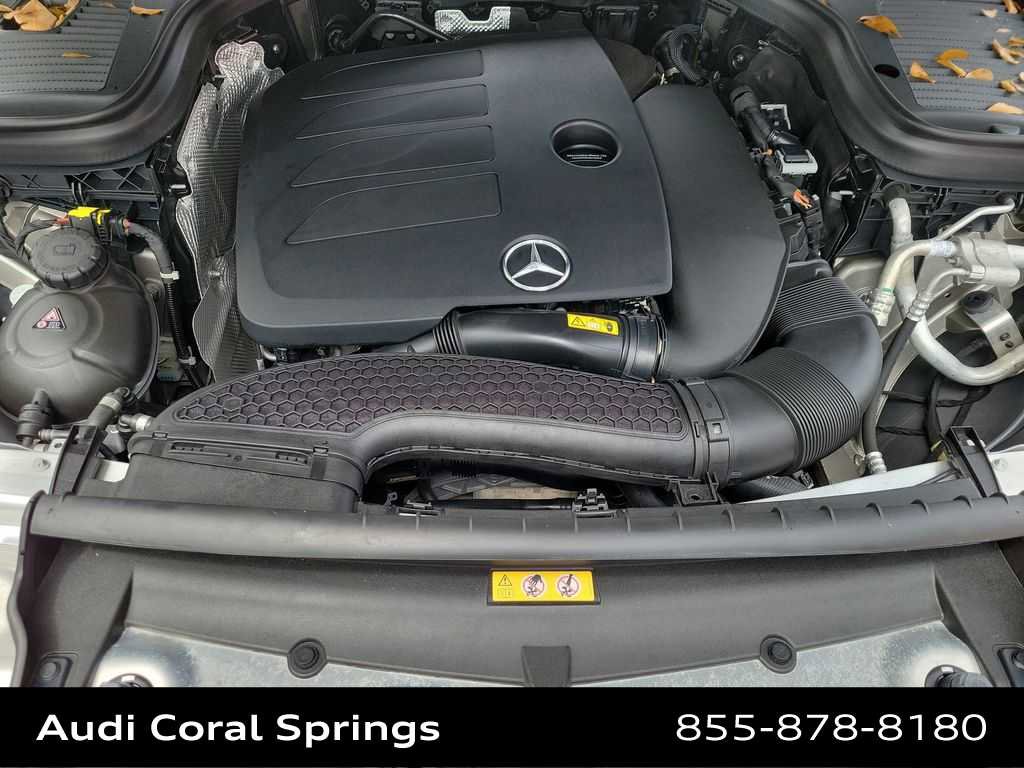 Used 2021 Mercedes-Benz GLC 300 image 9