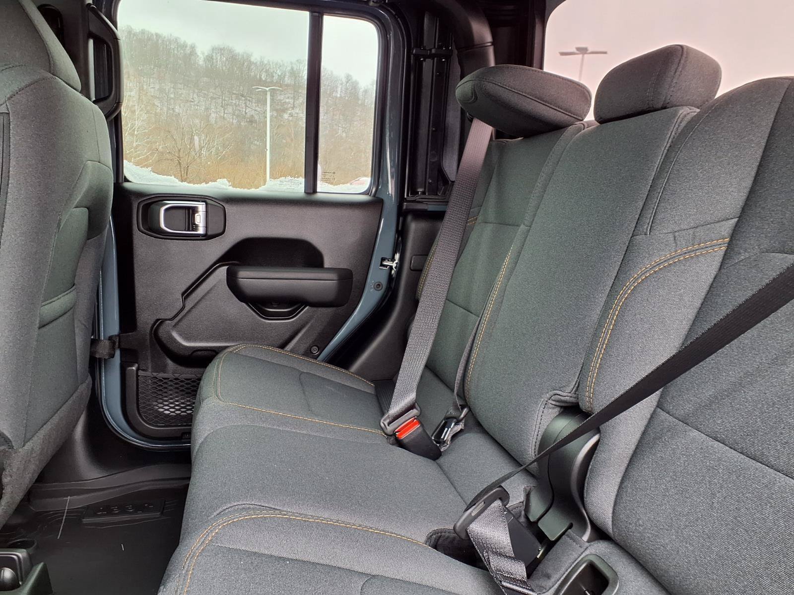 New 2026 Jeep Gladiator Sport AWD/4WD image 5