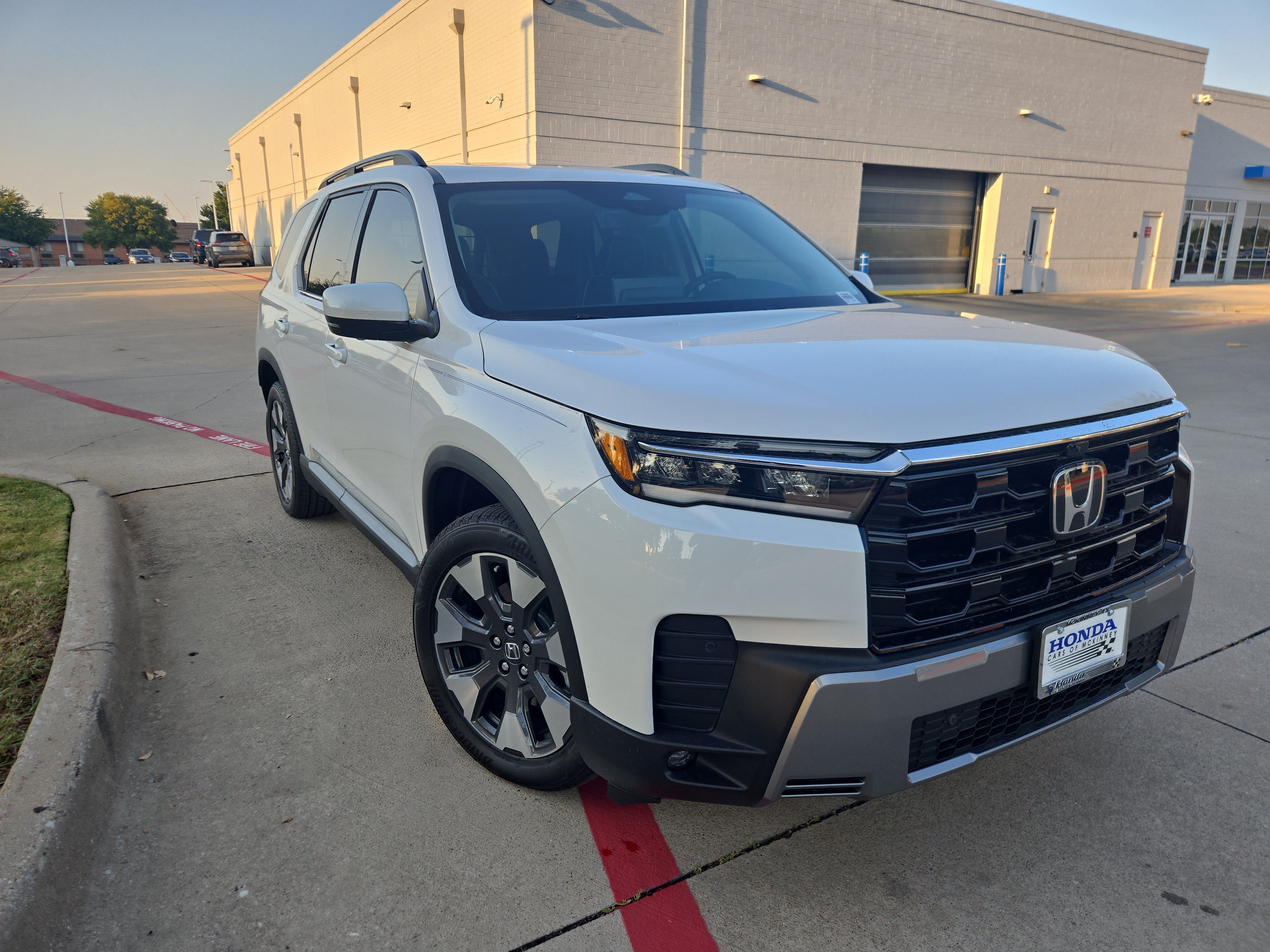 New 2026 Honda Pilot Elite image 2