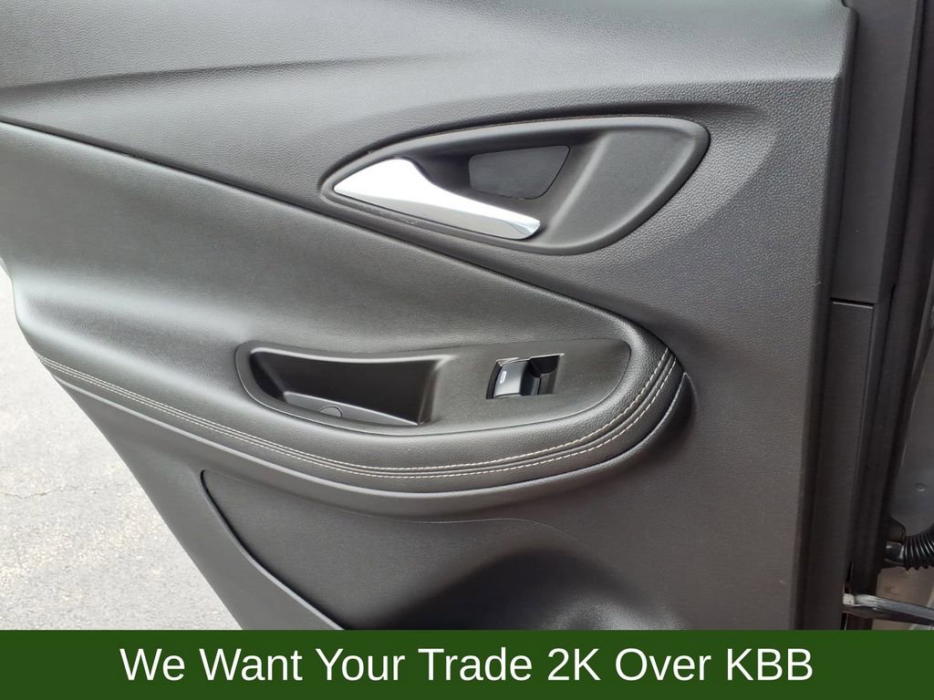 Used 2023 Buick Encore GX Select w/ Safety Package II image 16