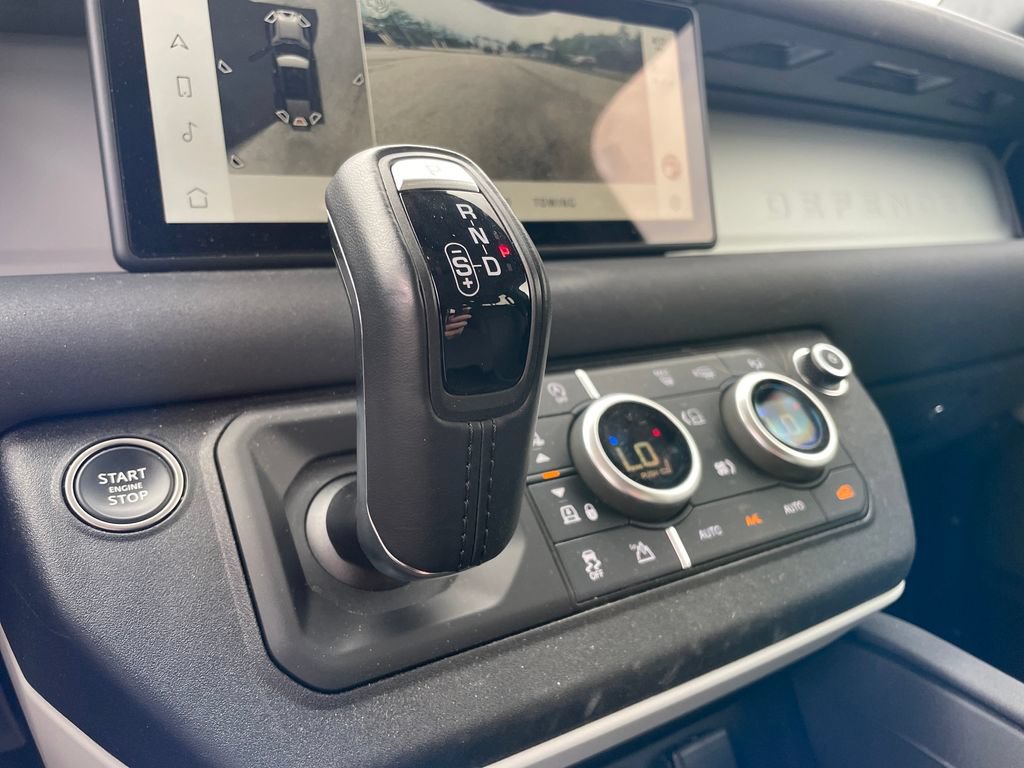 Used 2023 Land Rover Defender 110 S AWD/4WD image 29