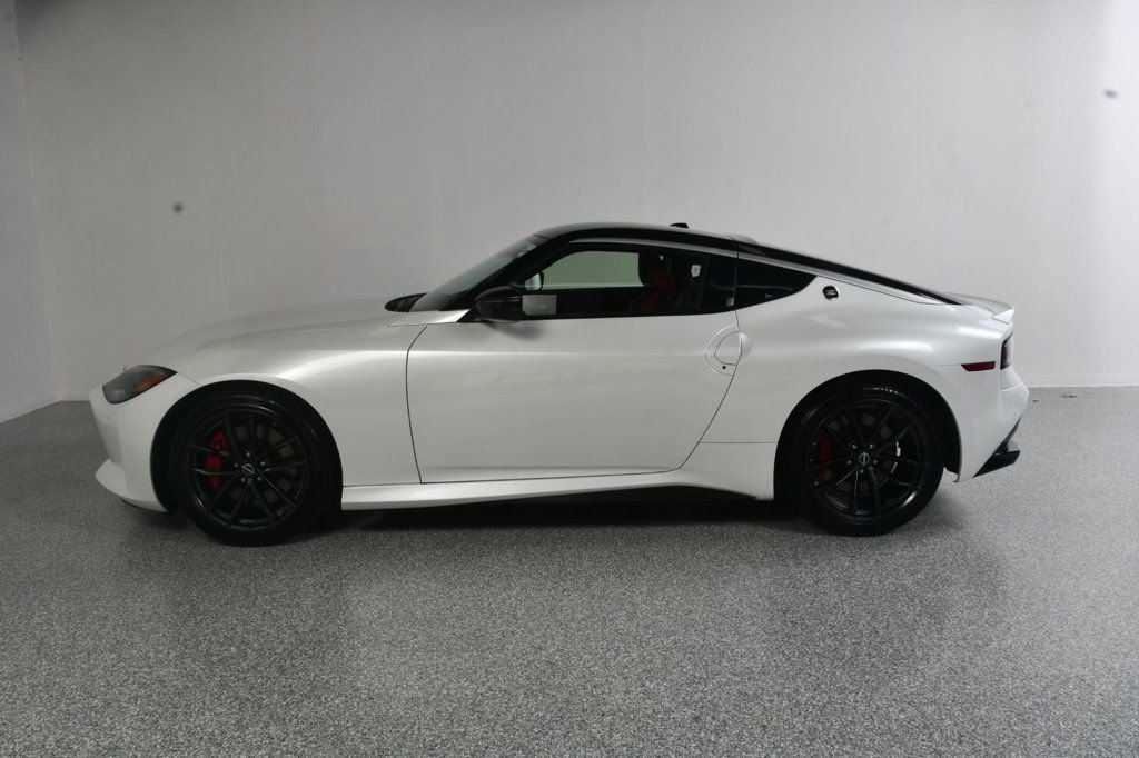 Used 2024 Nissan Z Performance w/ Floor Mat Package image 3
