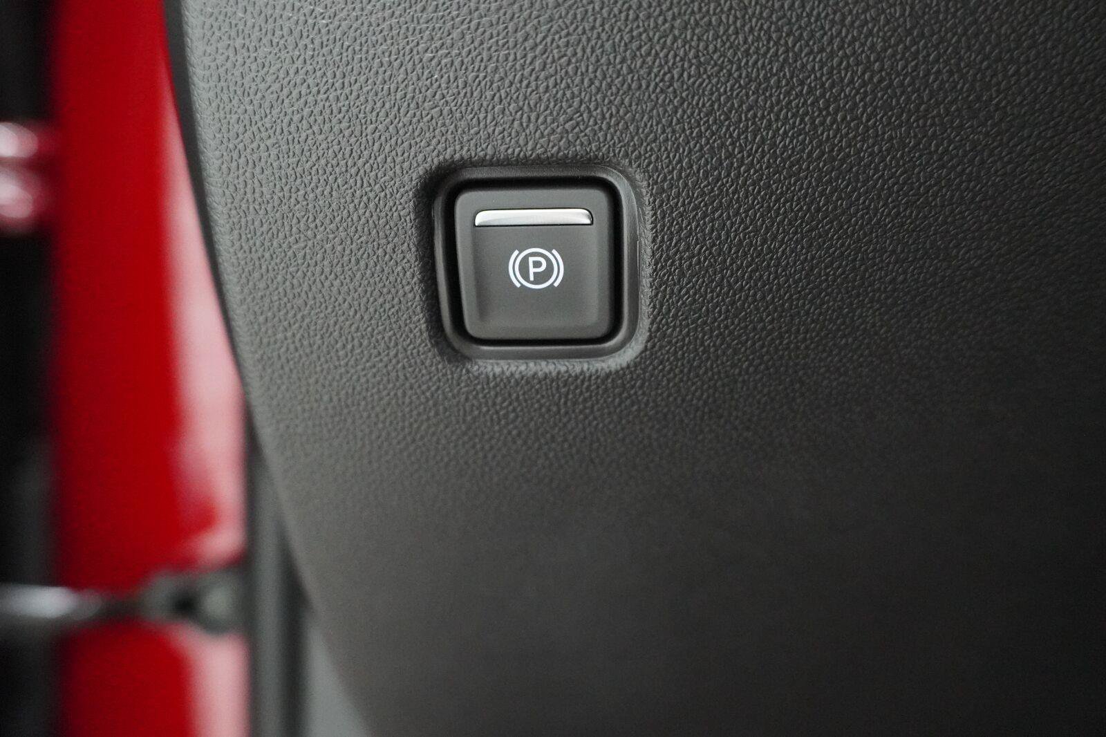 New 2026 Chevrolet Blazer LT w/ Convenience Package FWD image 15