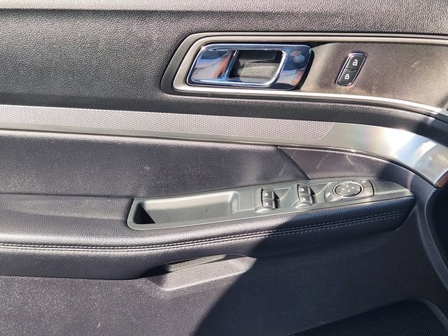 Used 2019 Ford Explorer XLT w/ Equipment Group 201A FWD image 24
