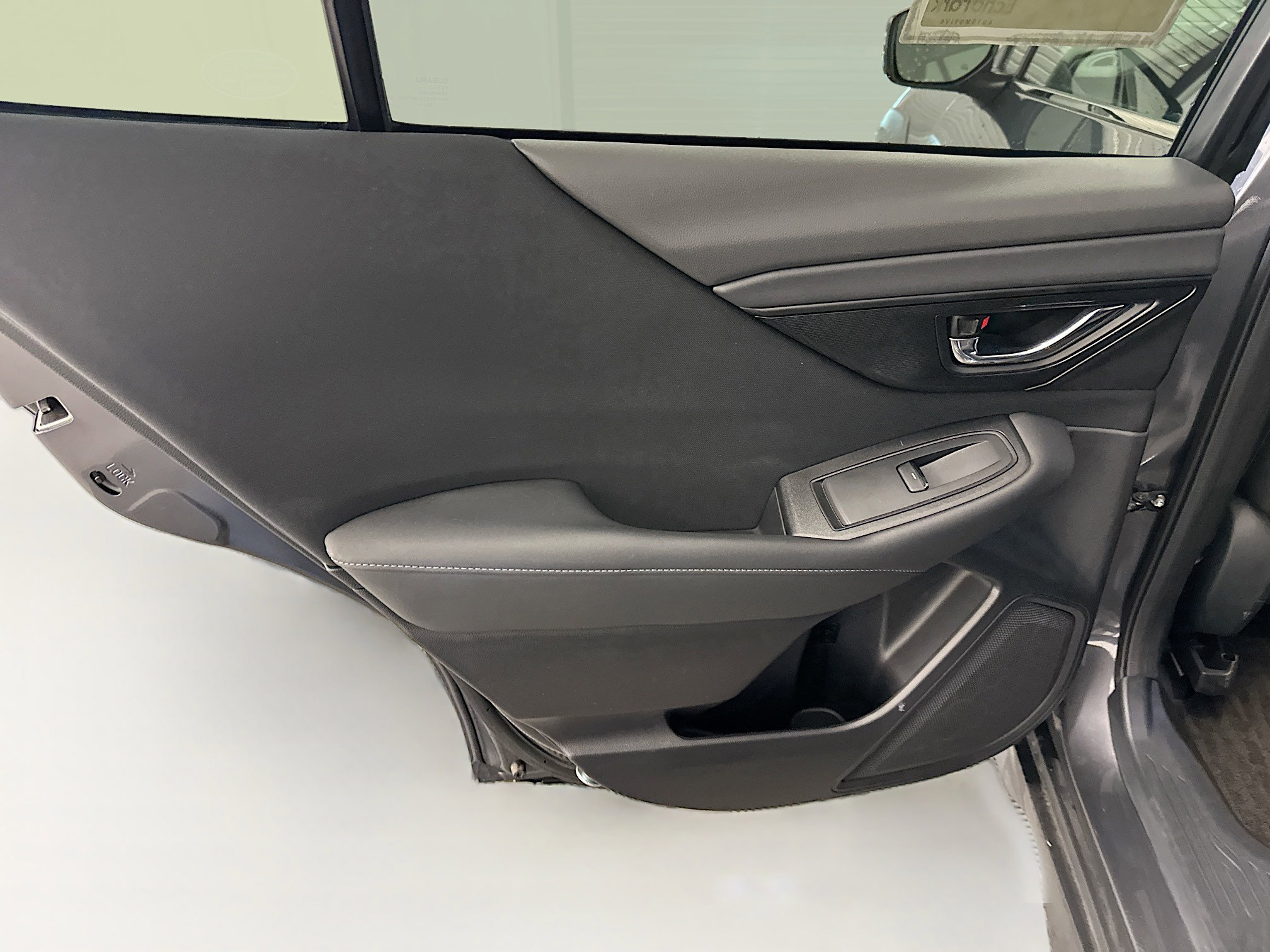 Used 2025 Subaru Outback Premium image 28