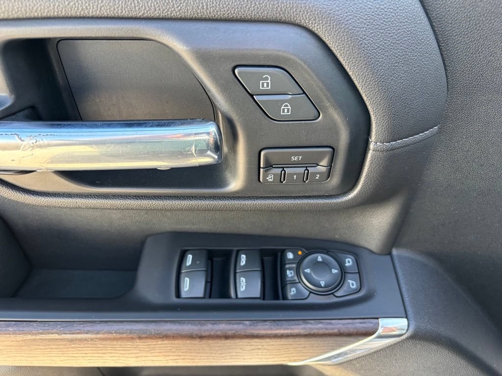 Used 2020 GMC Sierra 3500 Denali w/ Denali Ultimate Package AWD/4WD image 14