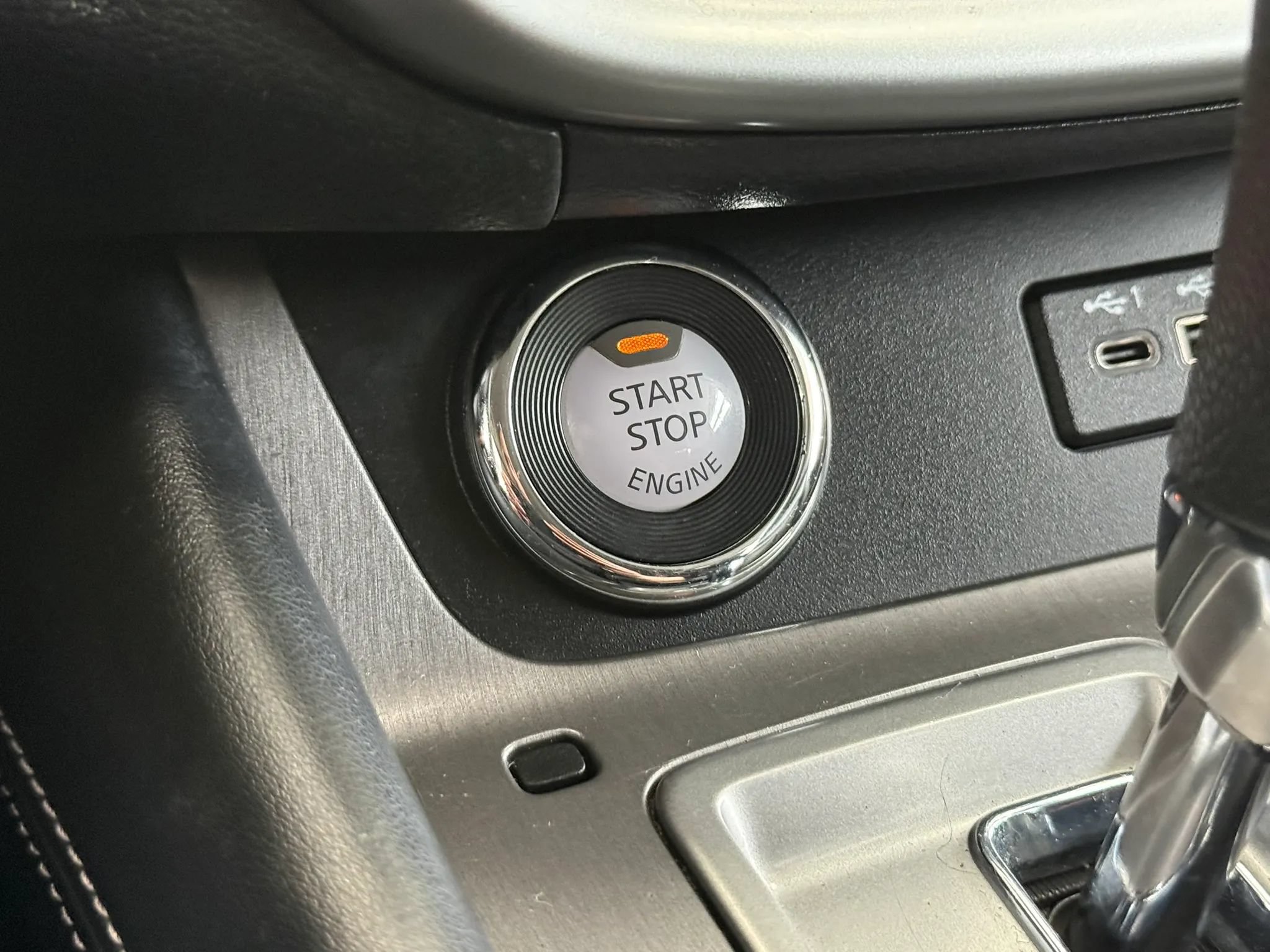 Used 2022 Nissan Murano SV w/ SV Midnight Edition Package AWD/4WD image 19