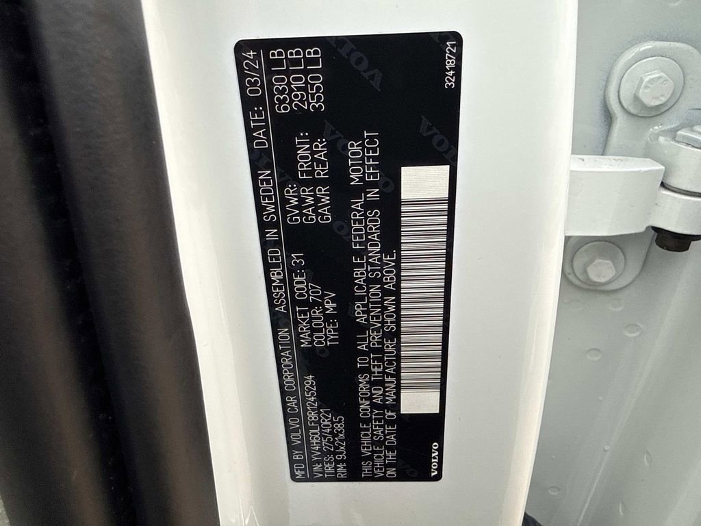 Used 2024 Volvo XC90 T8 Ultimate w/ Lounge Package image 32