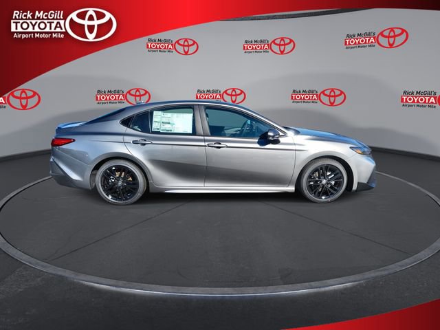 New 2026 Toyota Camry SE image 9