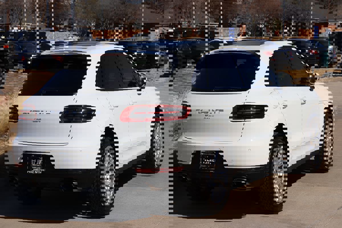 Used 2018 Porsche Macan image 10