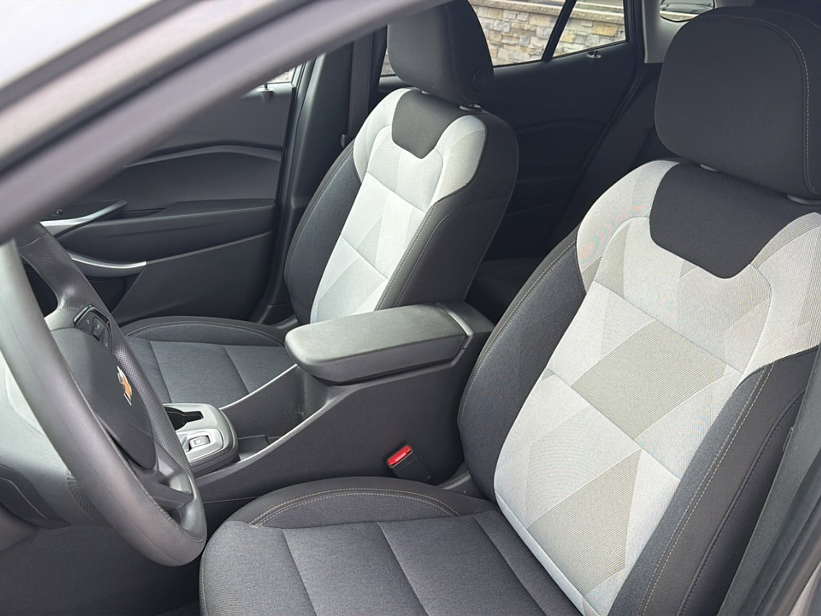 Used 2024 Chevrolet Trax LS w/ LS Convenience Package FWD image 14