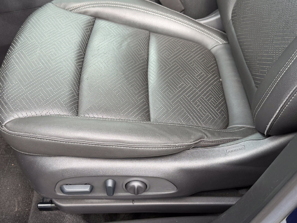 Certified 2023 Buick Encore GX Essence w/ Experience Buick Package FWD image 25