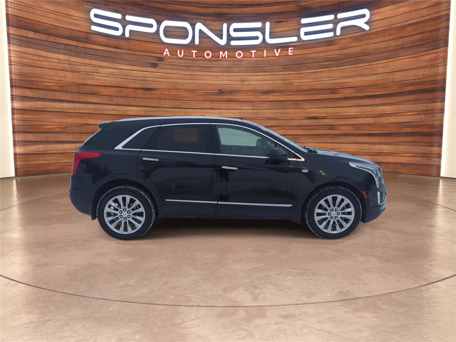 Used 2017 Cadillac XT5 Platinum image 8