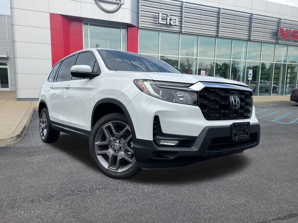 Used 2023 Honda Passport EX-L image 2