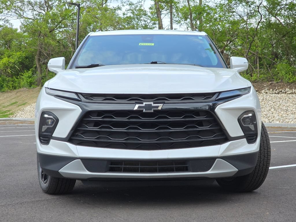 Used 2023 Chevrolet Blazer LT w/ LPO, Black Grille Bar Package AWD/4WD image 18