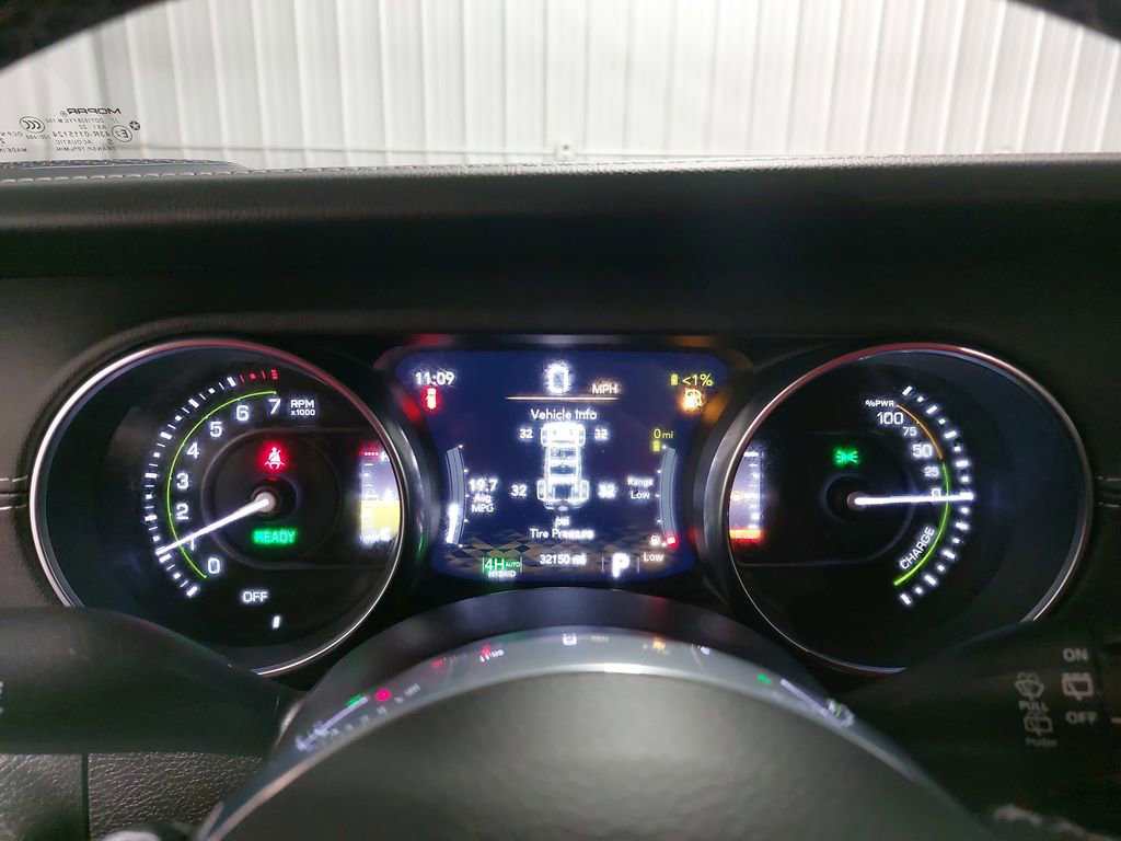 Used 2023 Jeep Wrangler Unlimited Sahara w/ Cold Weather Group image 18