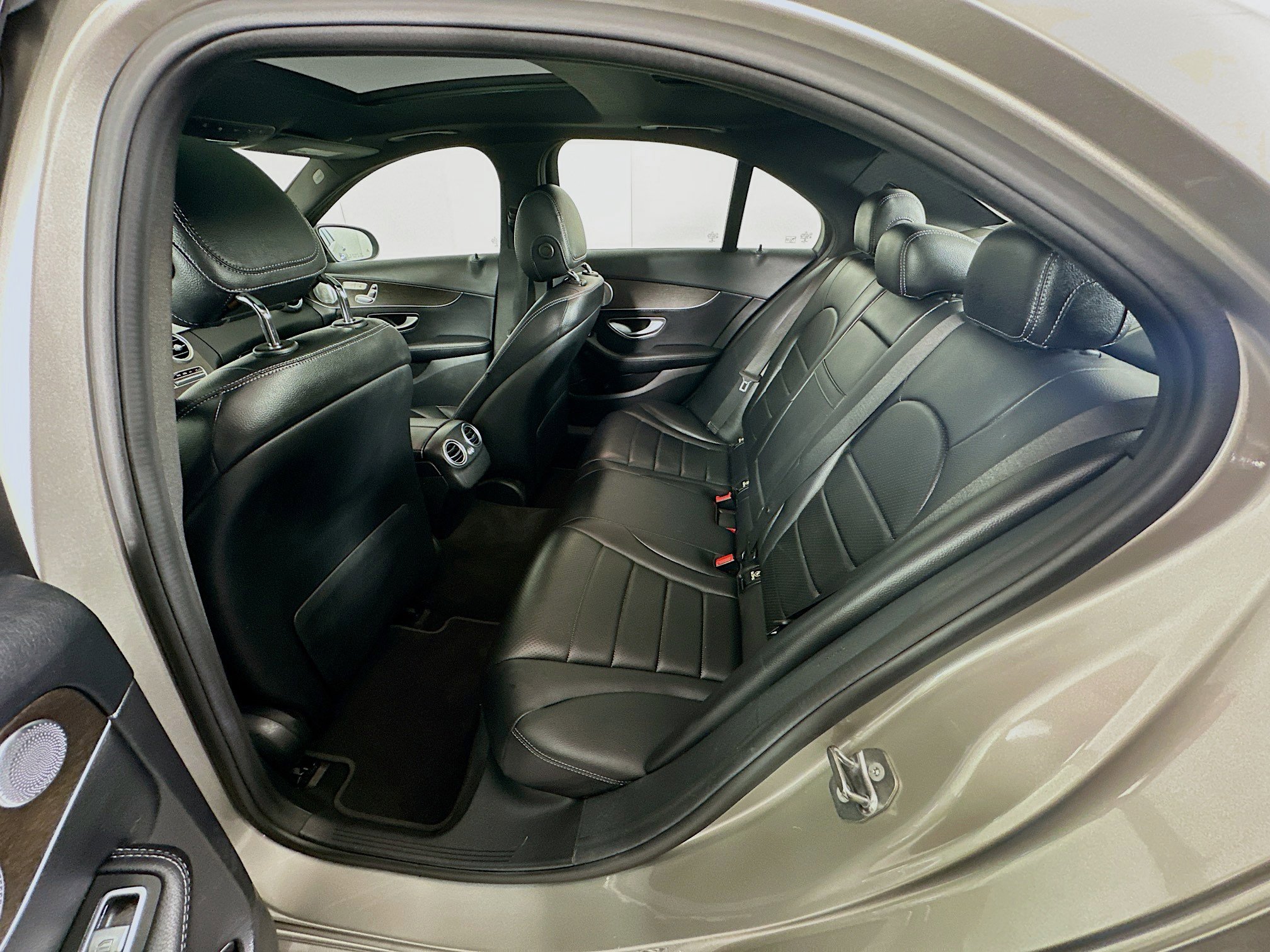 Used 2019 Mercedes-Benz C 300 4MATIC Sedan image 27