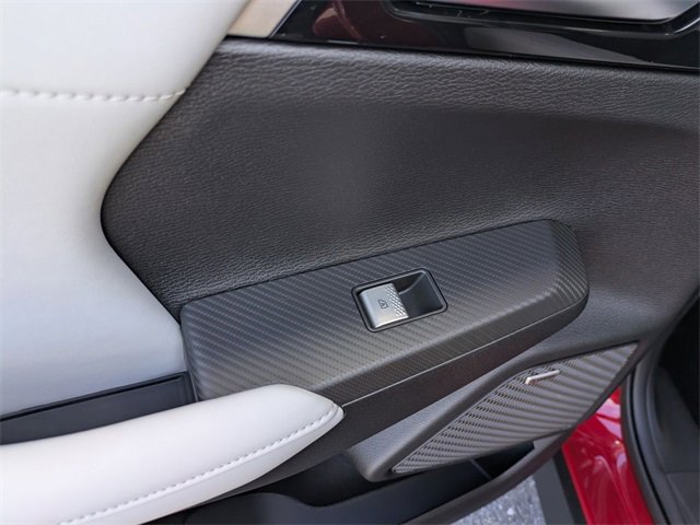 New 2025 Mitsubishi Outlander SE image 27