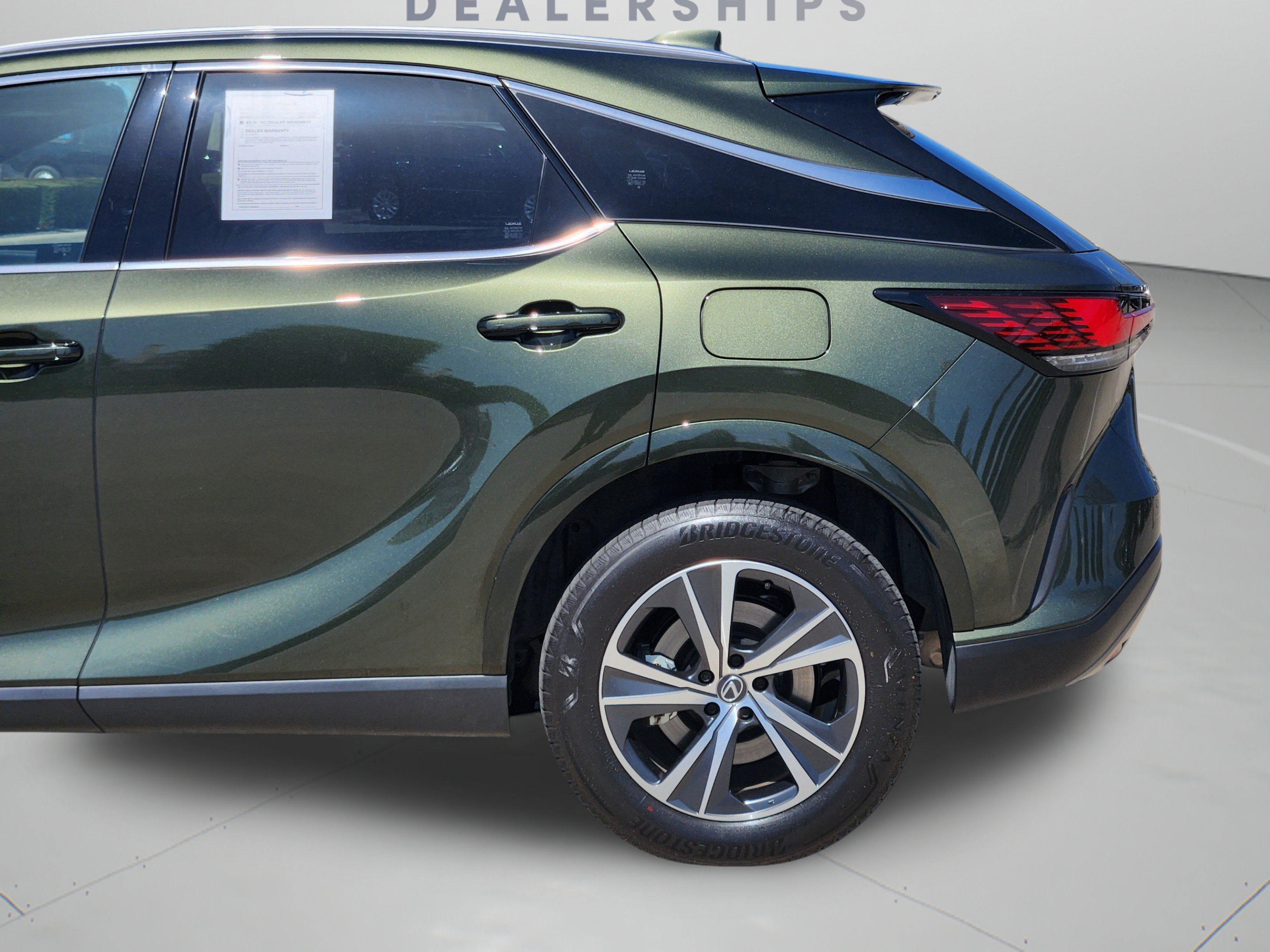 Used 2025 Lexus RX 350 Premium w/ Accessory Package (Z1) FWD image 33