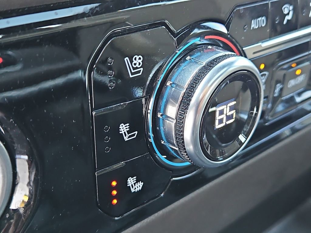 Used 2023 GMC Sierra 1500 SLT w/ SLT Premium Package image 26