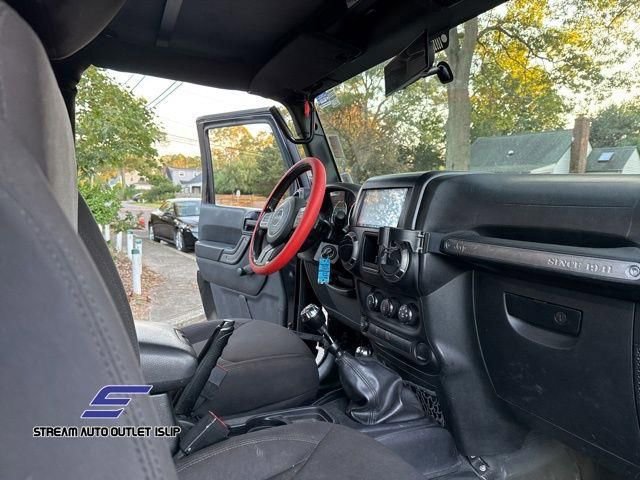 Used 2015 Jeep Wrangler Sport w/ Connectivity Group image 14