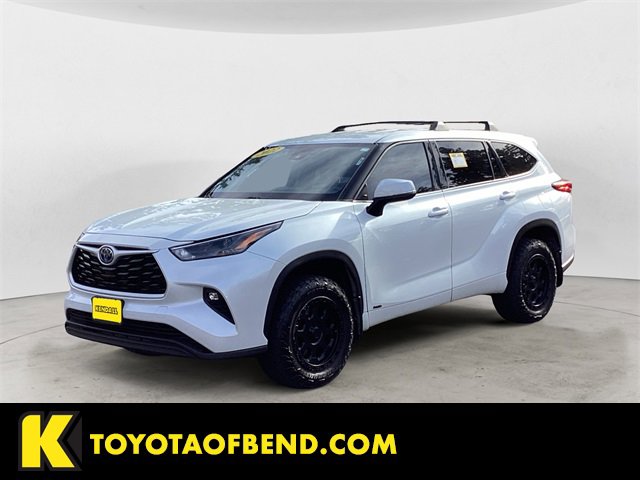 Certified 2022 Toyota Highlander LE