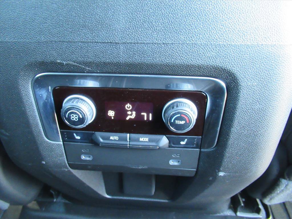 Used 2022 Chevrolet Tahoe RST w/ Luxury Package AWD/4WD image 14