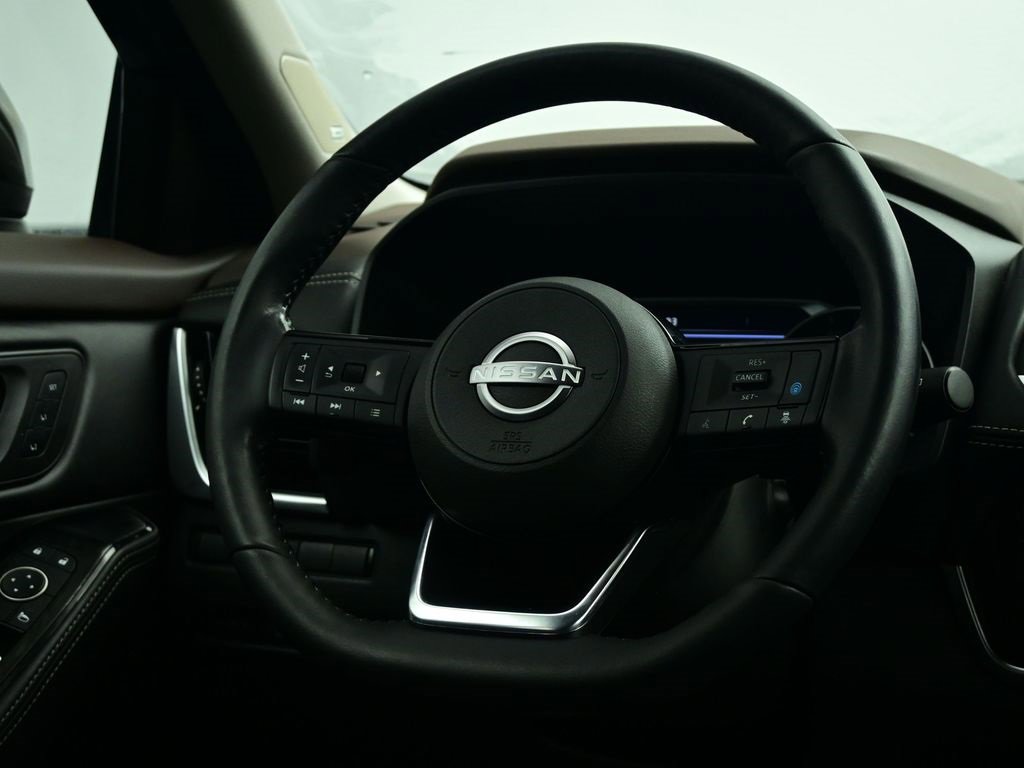 Used 2023 Nissan Rogue SL w/ SL Premium Package image 8