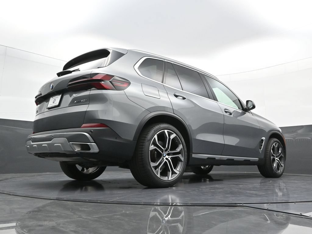 New 2026 BMW X5 xDrive40i AWD/4WD image 28