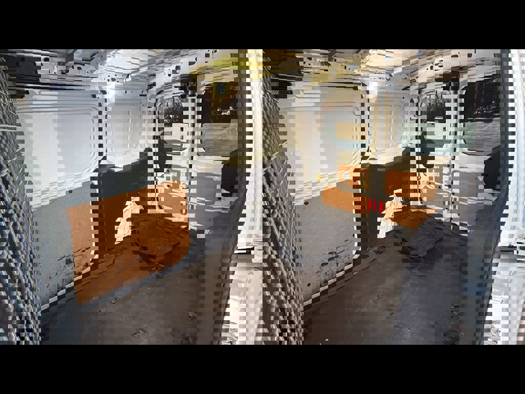 Used 2017 Ford Transit Connect XL image 20