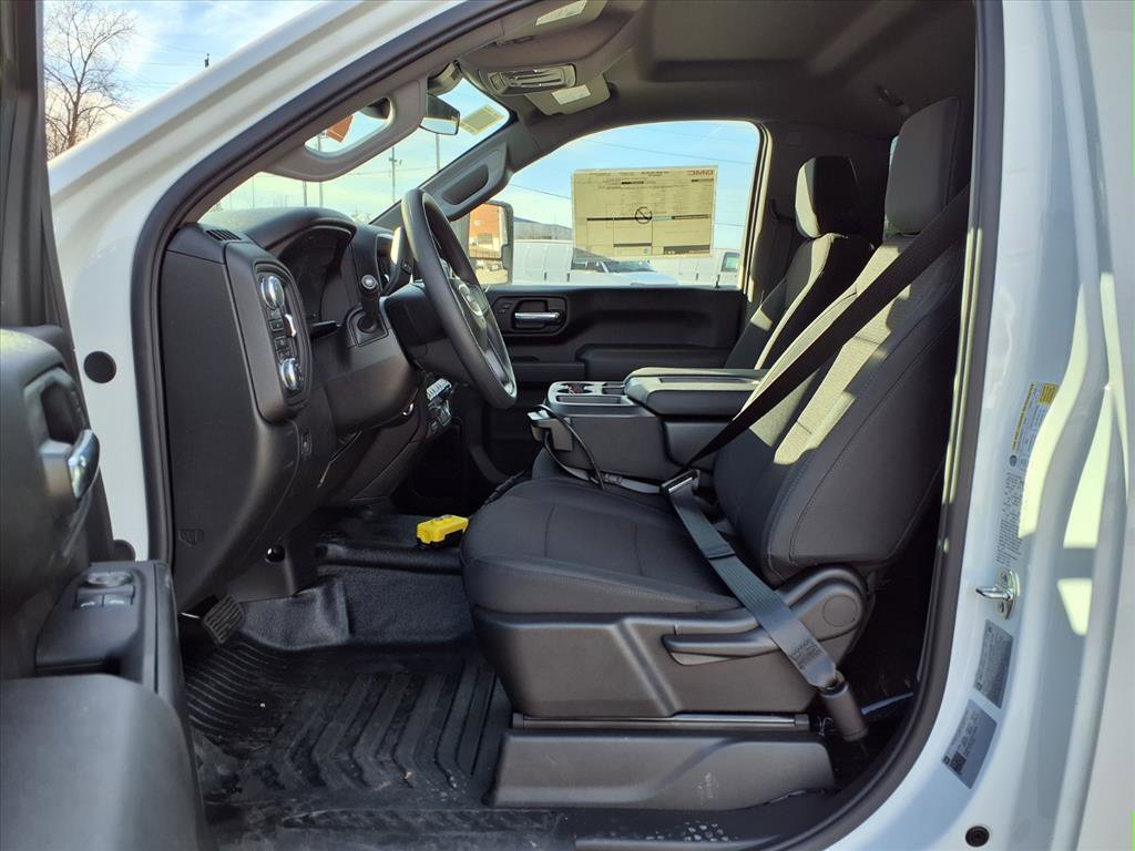 New 2026 GMC Sierra 3500 Pro w/ Convenience Package image 16