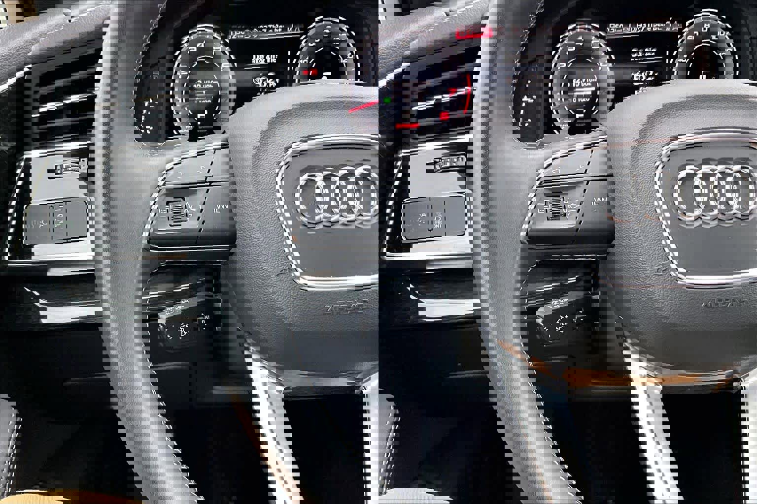 Used 2025 Audi Q7 3.0T Premium Plus AWD/4WD image 24