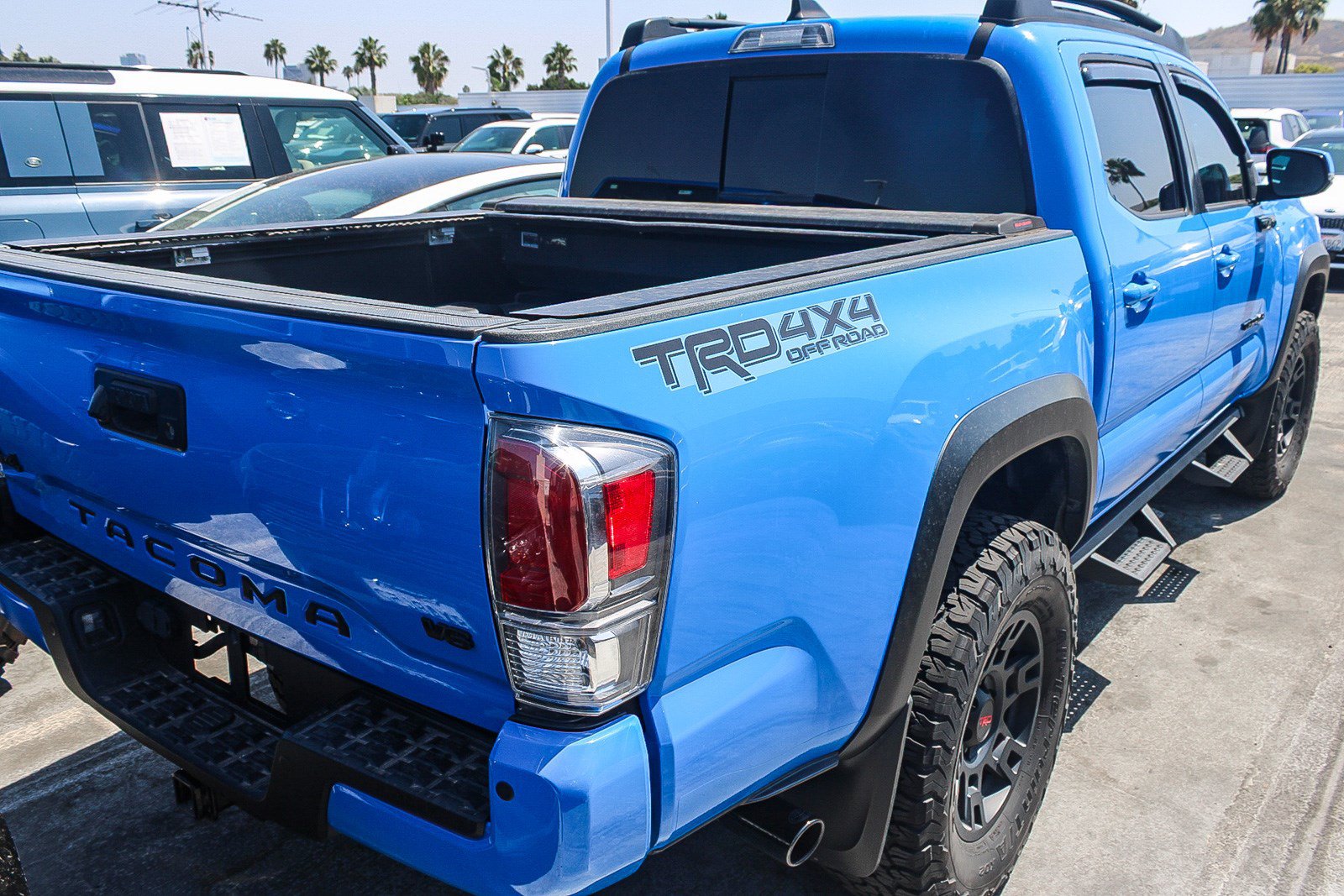 Used 2021 Toyota Tacoma TRD Off-Road w/ TRD Premium Off Road Package AWD/4WD image 14