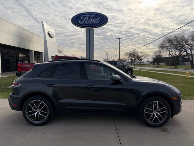 Used 2024 Porsche Macan Turbo image 8