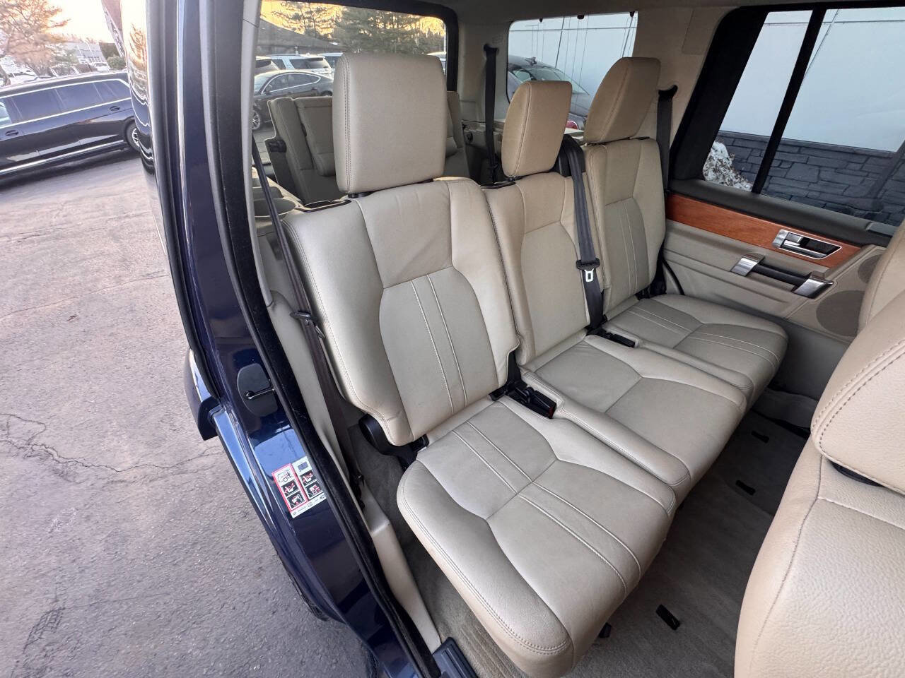 Used 2013 Land Rover LR4 HSE image 29